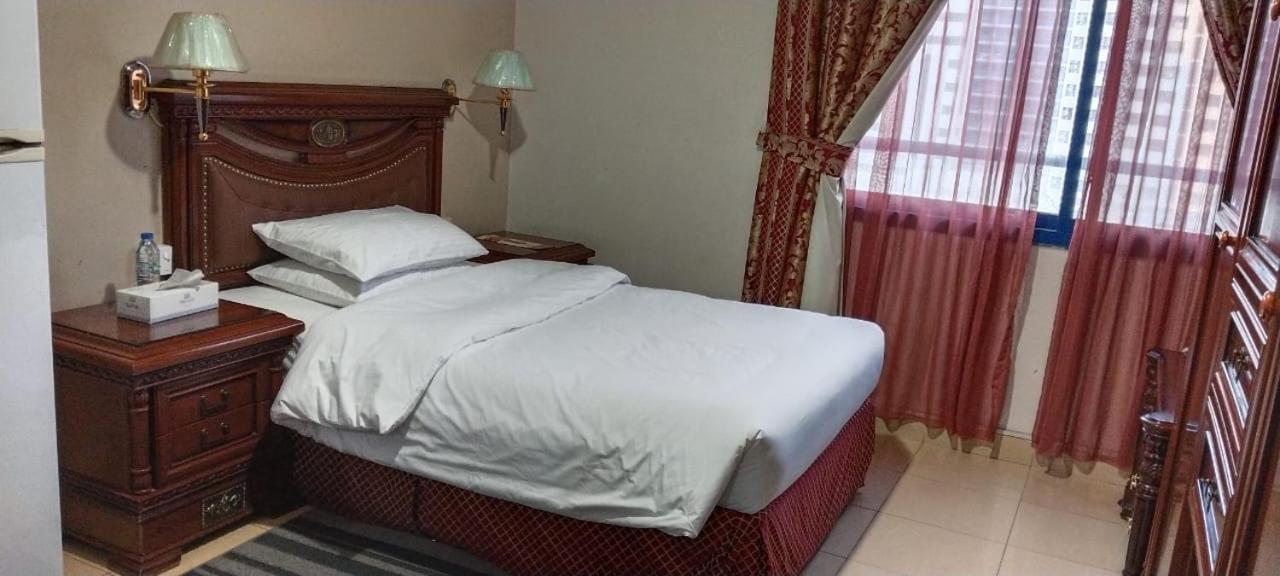 Aparthotel Rainbow 2*